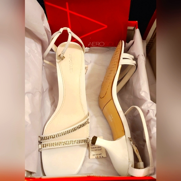 Aerosoles "Fresh Start" White Leather (Rhinestone Encrusted) Ankle Strap Sandals - Picture 4 of 11